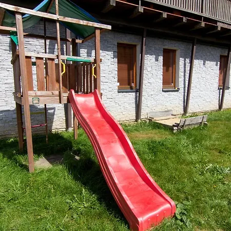 Svadlenka Апартаменты Рокицани