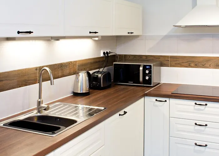 švadlenka Apartman *